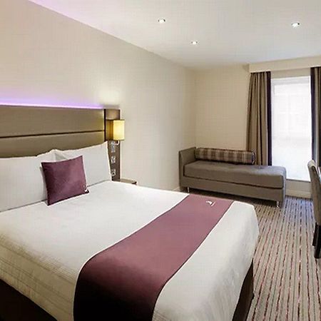 Premier Inn Norwich Airport ภายนอก รูปภาพ
