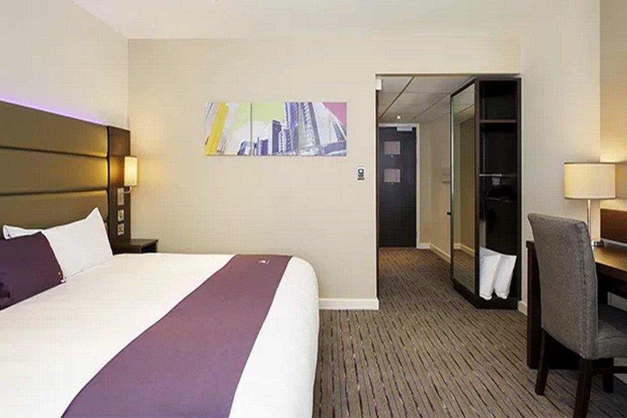 Premier Inn Norwich Airport ภายนอก รูปภาพ